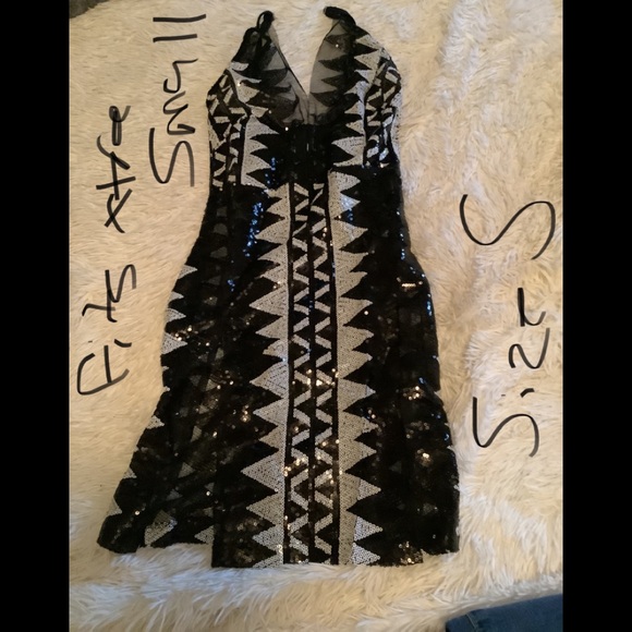 DRESSS - Picture 5 of 5